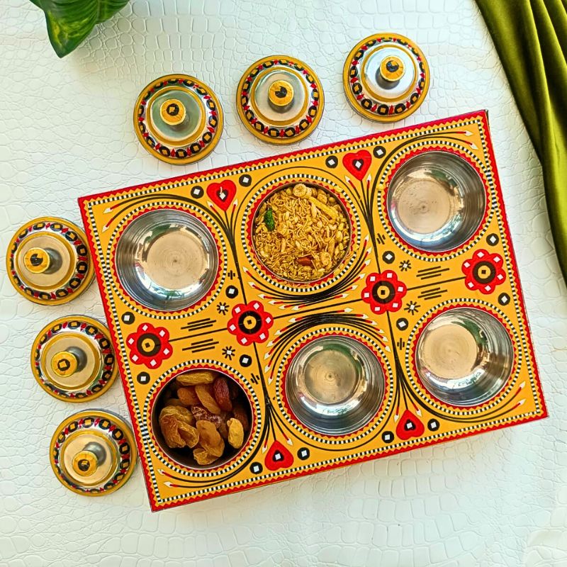 Yellow Chamakpatti Multipurpose Tray