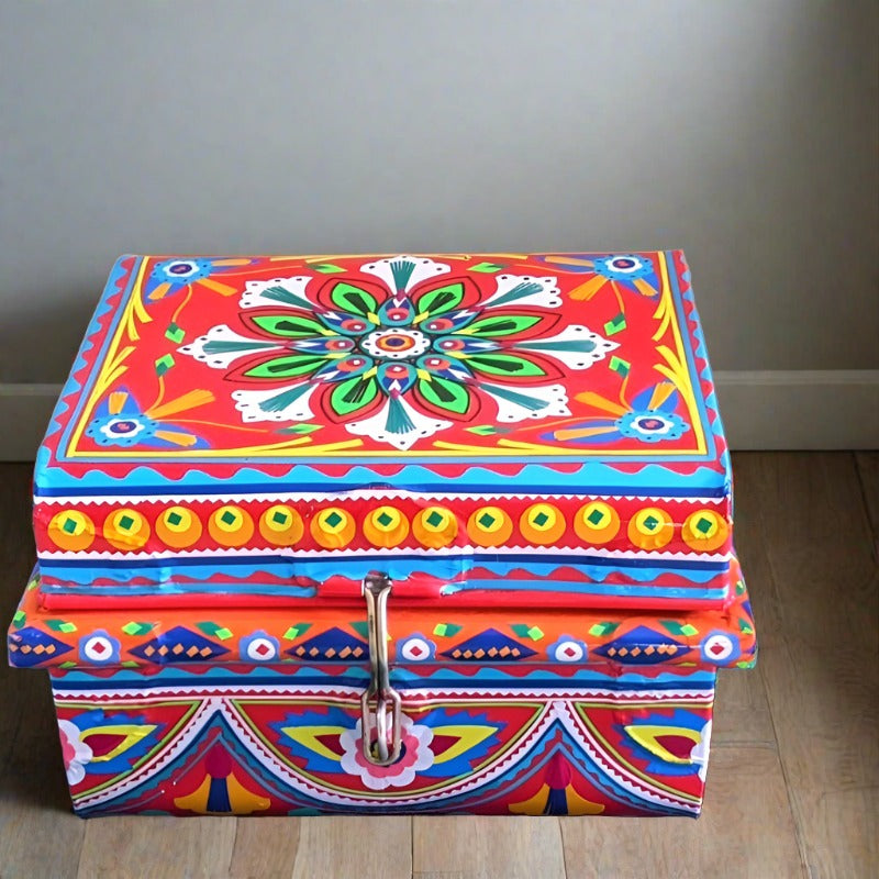 Multi Color Truck Art Chamakpatti Trunks