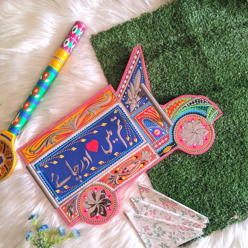 Tum Mein Aur Chai Truck Tray